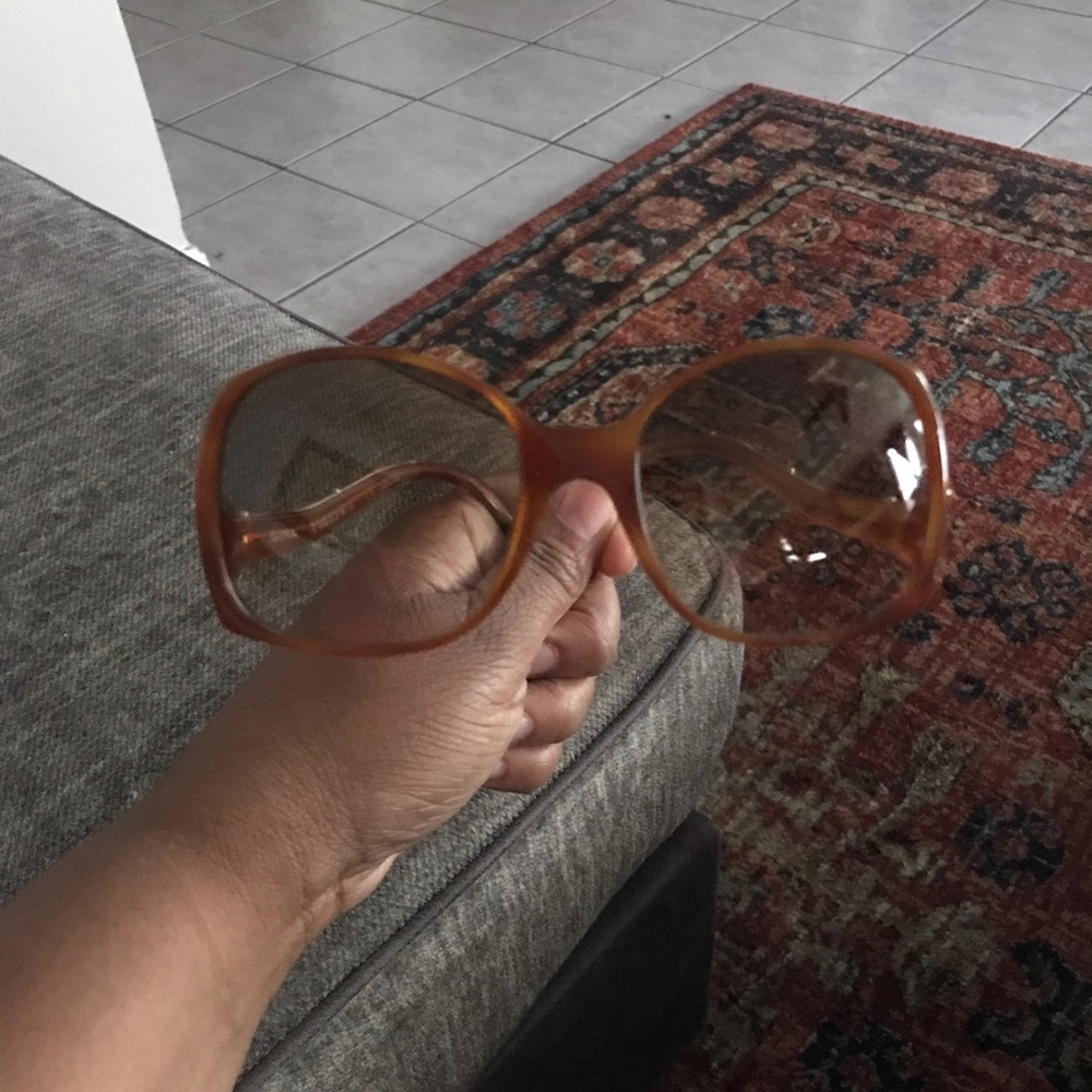 Gina Vintage Louis Vuitton Sunglasses - Picture 3 of 6